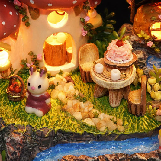 DIY Dollhouse Kit (Garden Diary)