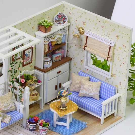 DIY Dollhouse Kit (Kitten Diary)