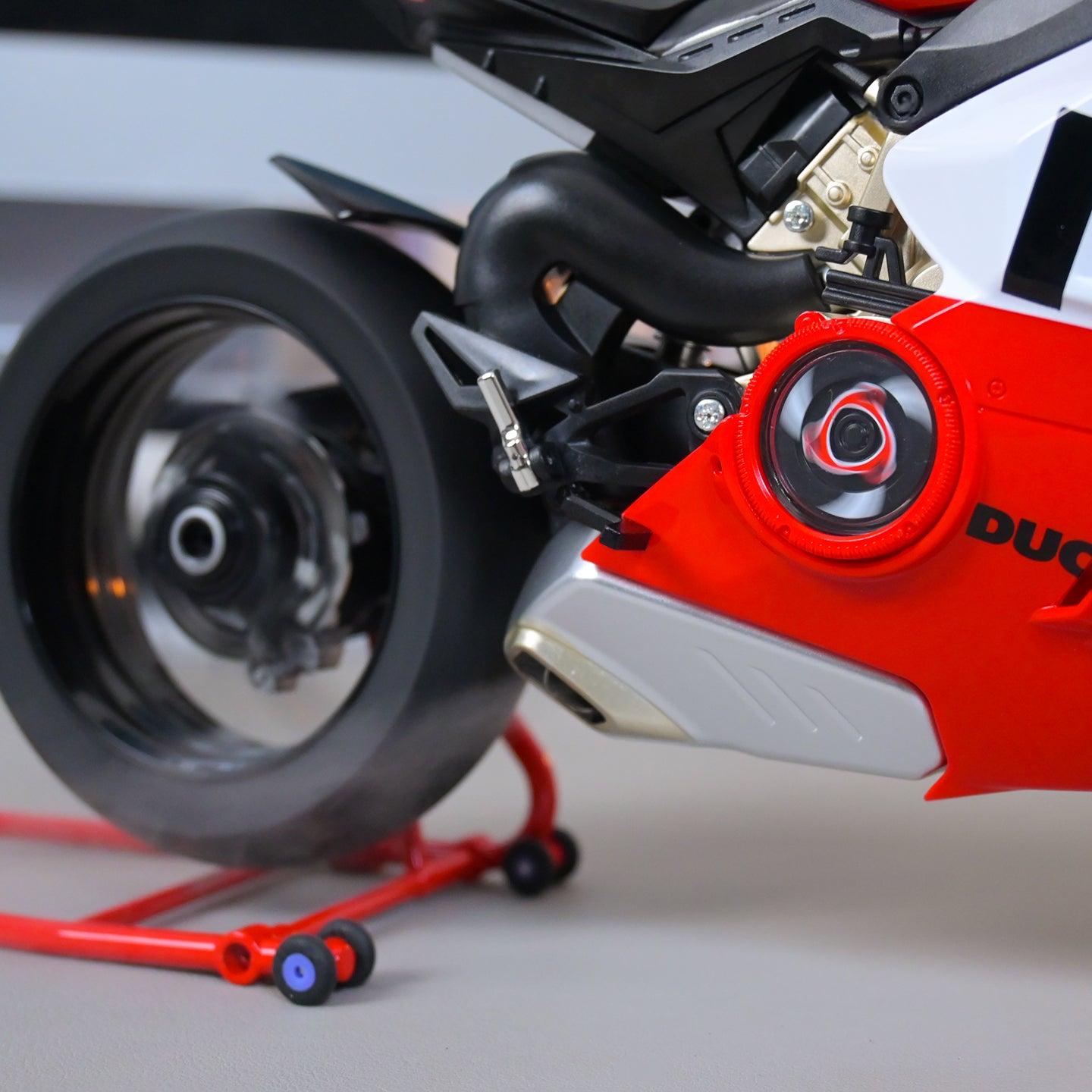 Alloy 1/6 Ducati Corse Panigale V4R Model