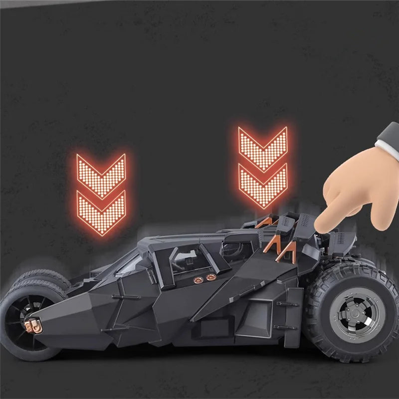 1/18 Classic Batman Movies Car 2008 Batmobile Alloy Diecast Metal Toy Race Car Model Sound Light Kids Gifts