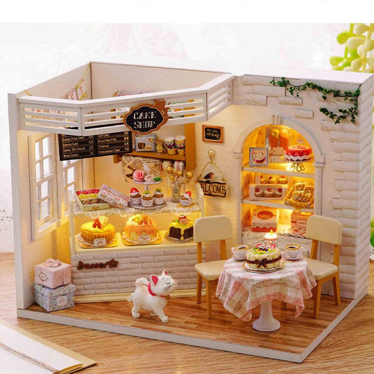 DIY Dollhouse Kit (Cake Diary)