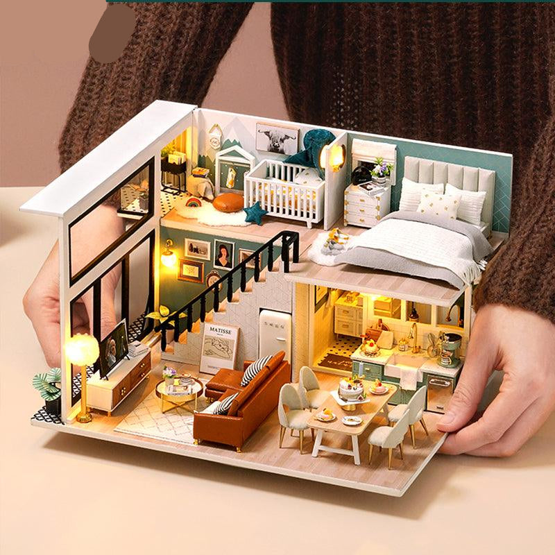 DIY Dollhouse Kit (Comfortable Life)