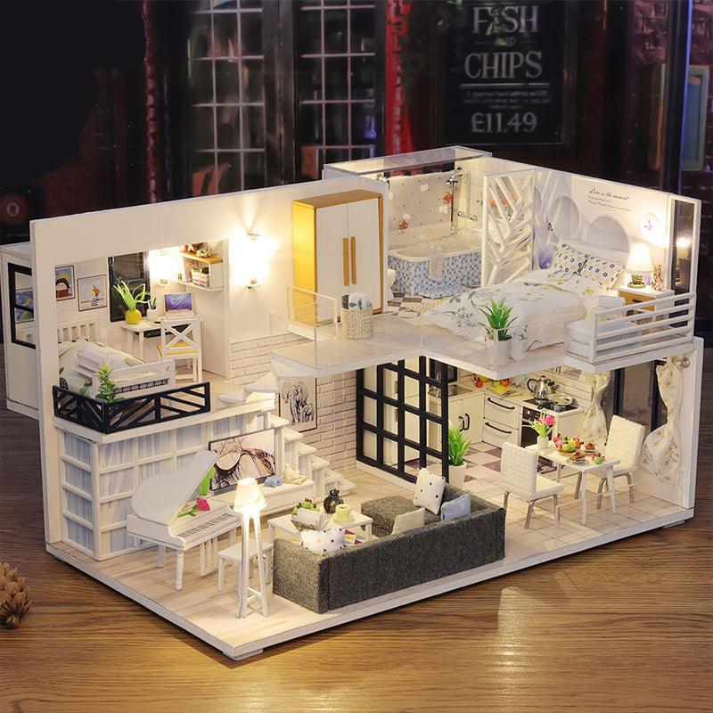 DIY Dollhouse Kit (Happy Time)