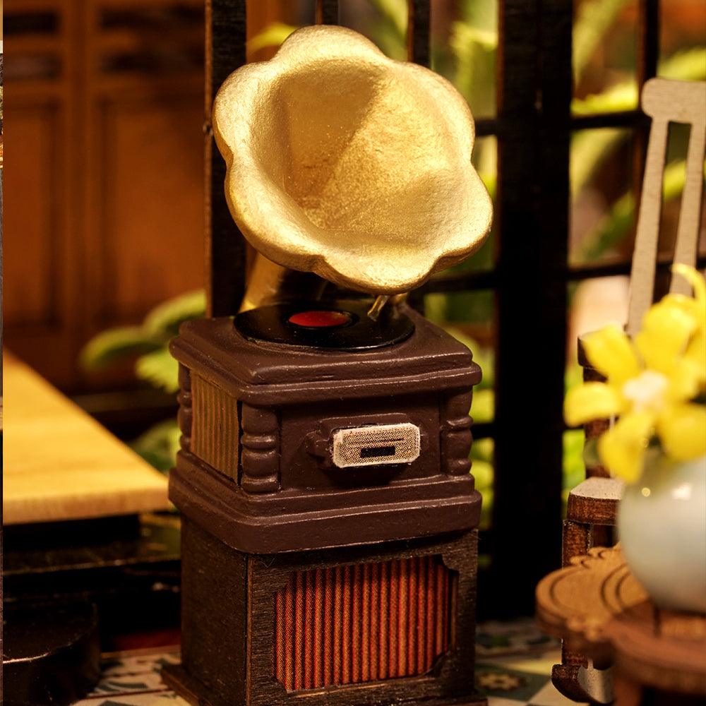 DIY Dollhouse Kit (Time Impression)