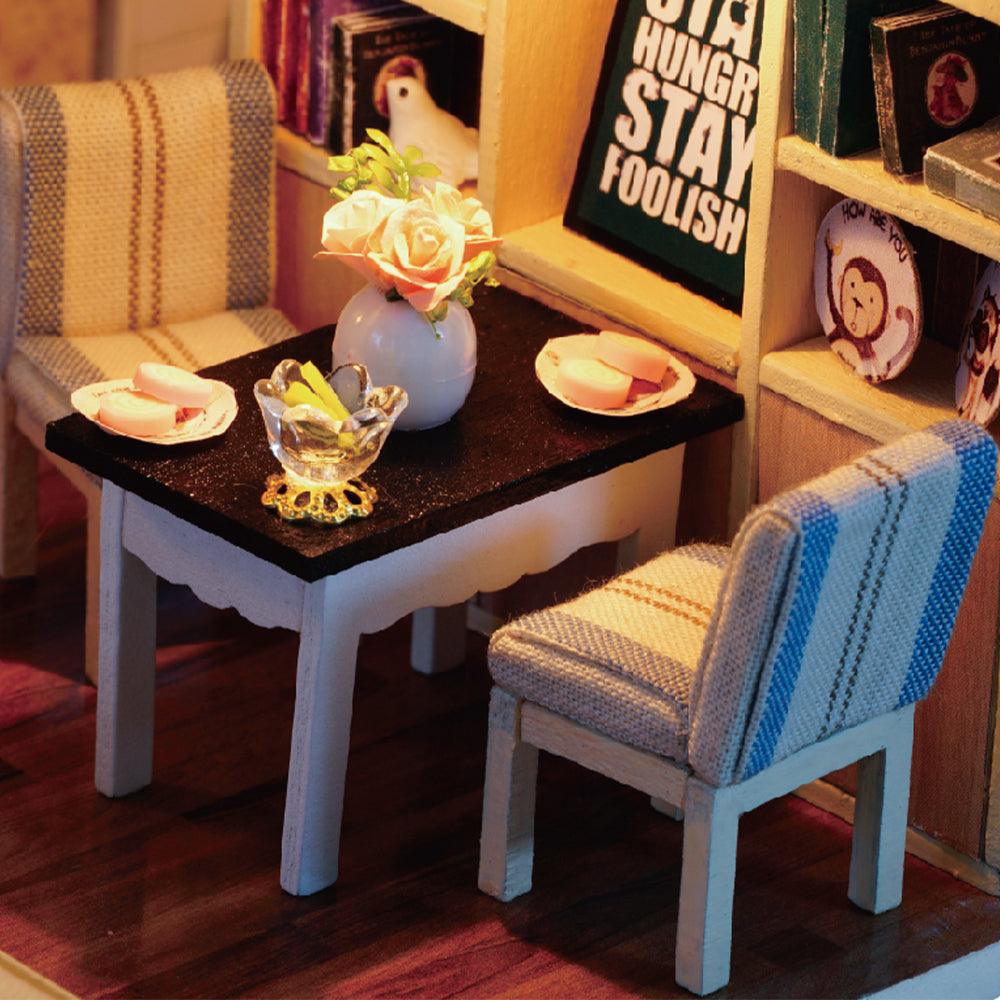 DIY Dollhouse Kit (Wait For Time)