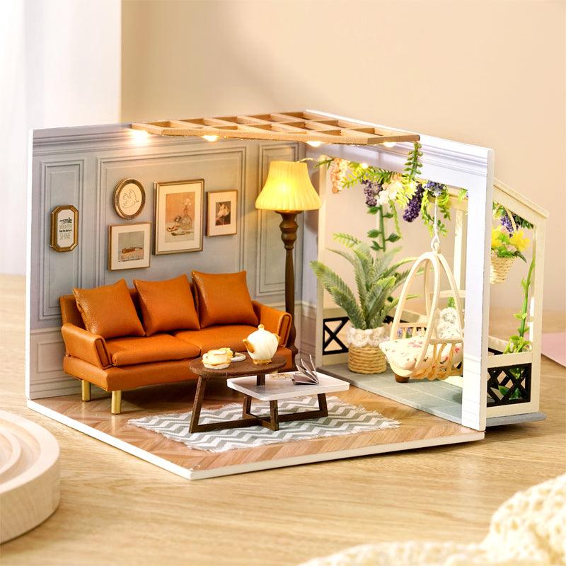 DIY Dollhouse Kit (Warm Moment)