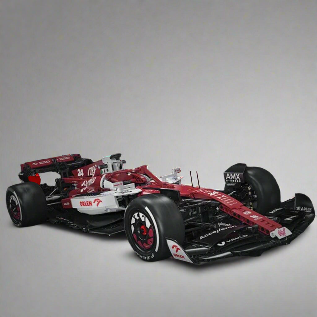 Alfa Romeo F1 Team ORLEN C42 Racing Builder